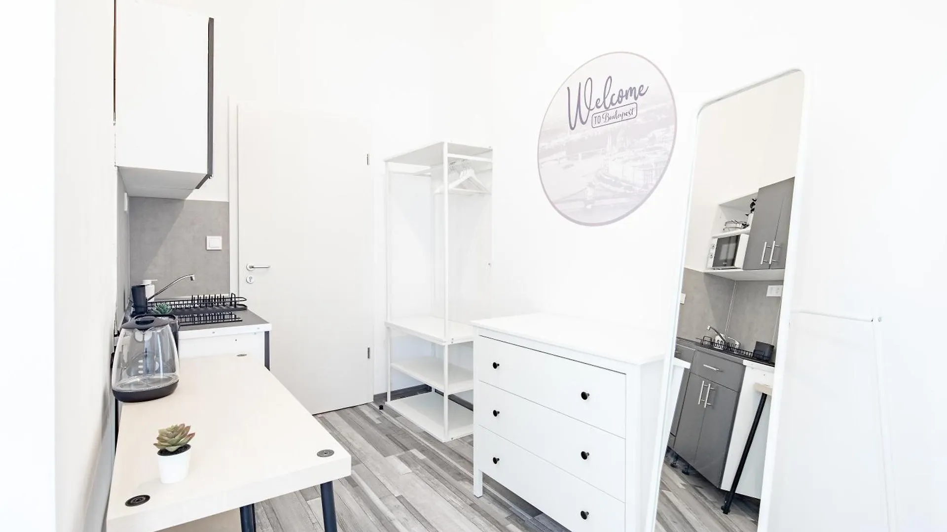 Extreme Central Studio Budapest Apartment